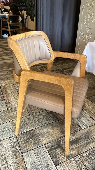 Продам мебель для рестоана