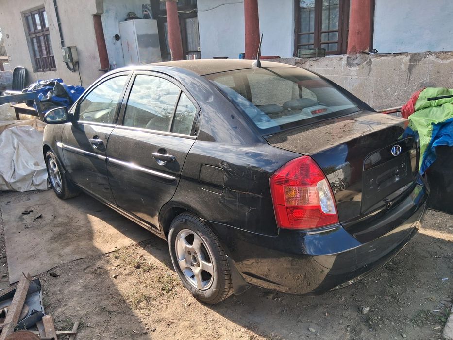 Vând Hyundai Accent 2008