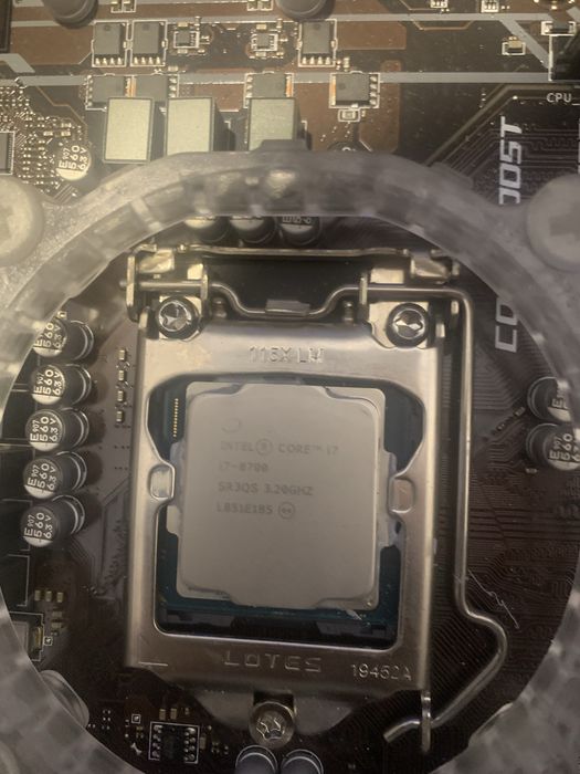 Placa de baza 390A-Pro+ procesor i7 8800