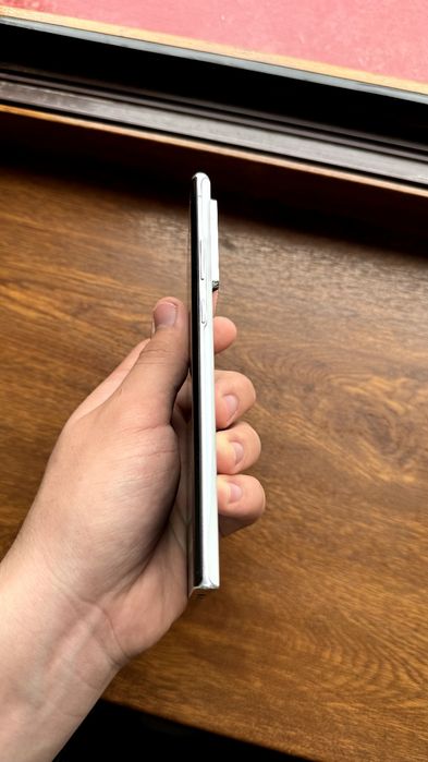 Samsung Note 20 Ultra 256GB Ideal sotladi