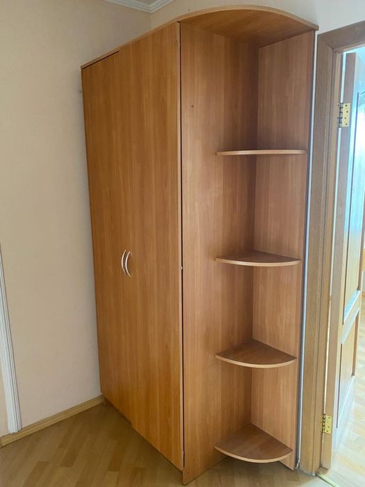Продам прихожую 10 тыс