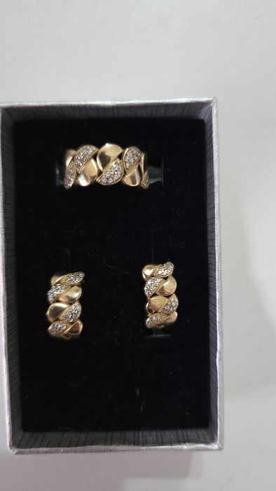 Продается золотой комплект