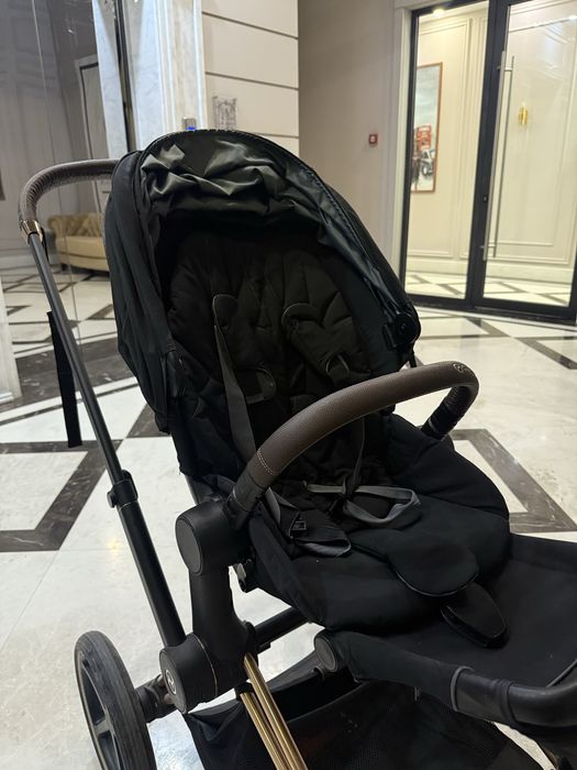 Продам коляску 2 в 1 Cybex Priam.