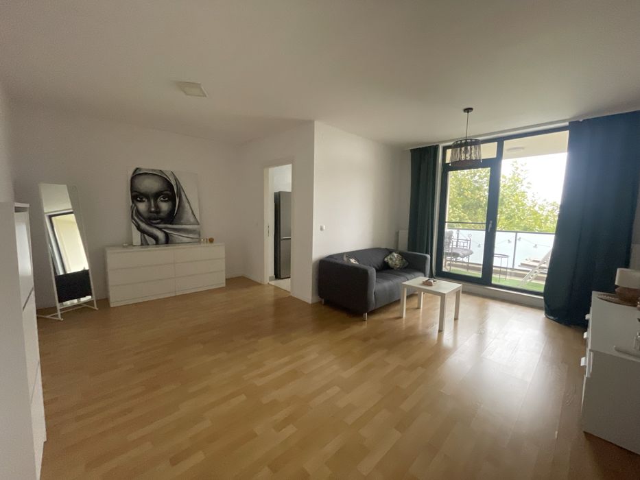 Direct proprietar: Vand apartament 2 camere cu loc de parcare