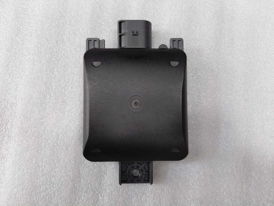 2Q0907686H Нов Радар Сензор Line change Audi VW Seat Skoda