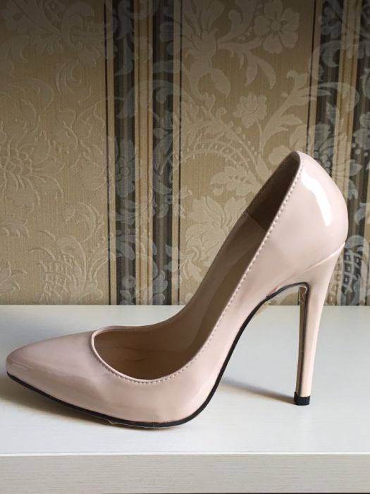 Дамски обувки на висок ток- налични 35, 36, 37, 38, 39, 40 номер