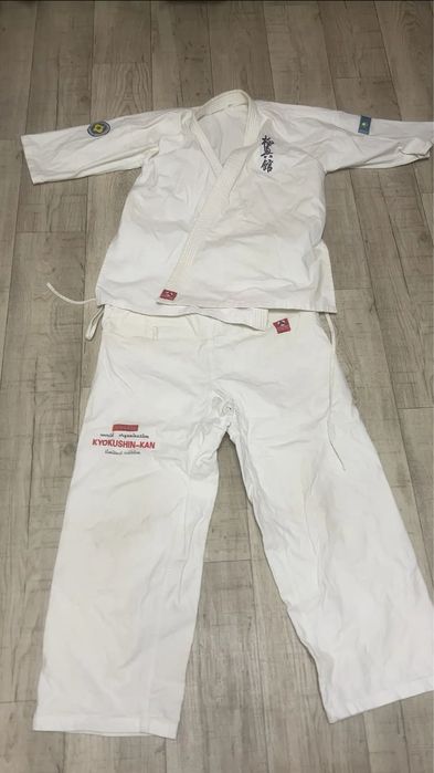 Кимоно каратэ.