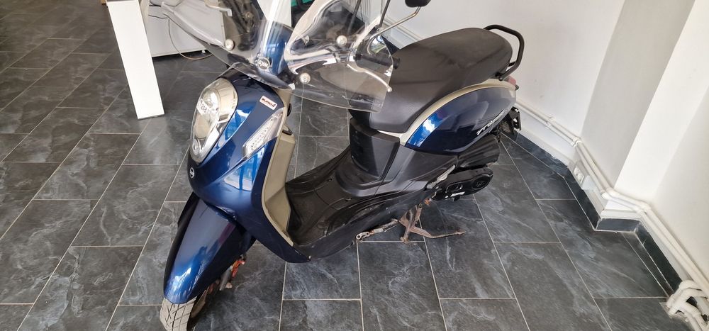 Vând scuter Sym Mio 50 cm3 fără permis