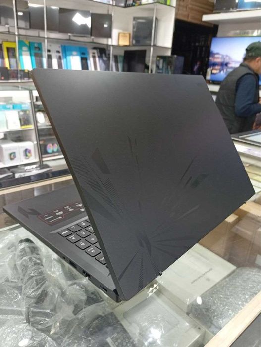 Acer Nitro Lite 16" 300nits i5-13420H 16GB DDR5 512GB SSD RTX 3050 6GB