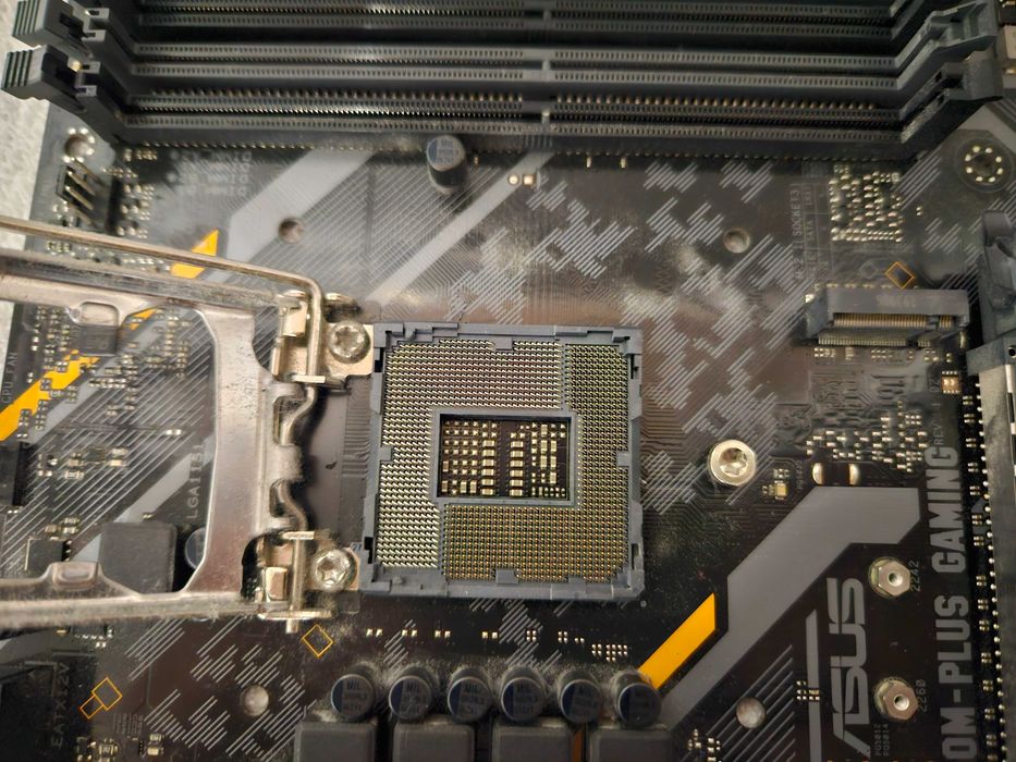 kit asus tuf b360m plus gaming  procesor intel core  i5 9400f soket 1151v2