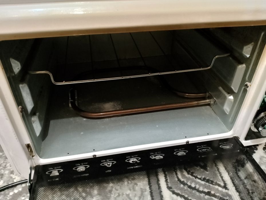 Элнктическая печь объем 36 л