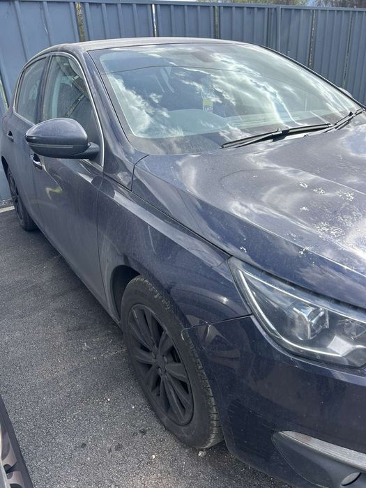 Peugeot 308 1.6hdi НА ЧАСТИ