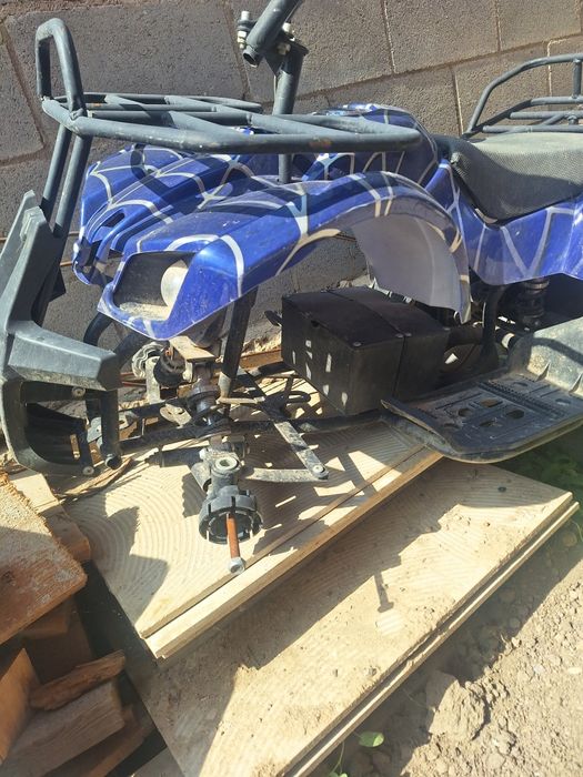 Балдардың машинасын сатамын