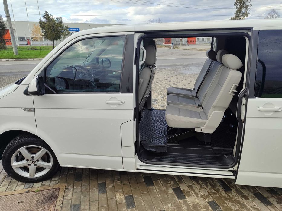 VW CARAVELLE 7+1 locuri