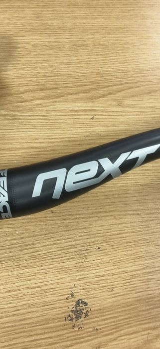 Карбоново кормило RACE FACE NEXT 20 RISER 35x760 carbon/stealth