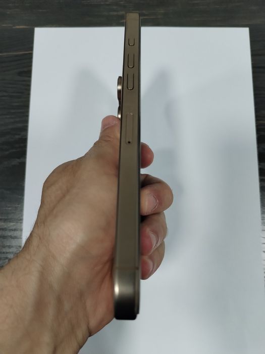 IPhone 16 pro Max.  Sim +esim imey 2+. Ideal ozimni telefonim