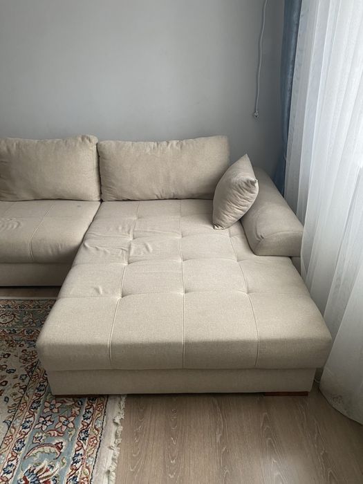 Диван угловой в отличном состоянии