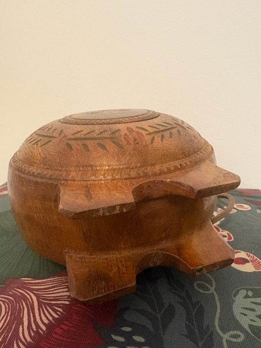 Plosca veche din lemn. In perfectă stare!