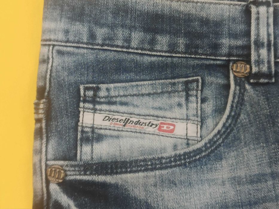 Blugi scurti Diesel - The Brave