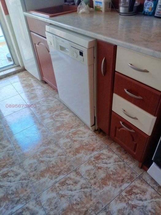 Дава се под наем Тристаен апартамент в Пловдив, Мараша - 100 кв.м за 484.5 € - Снимка #2