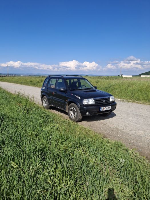 Vînd suzuki grand vitara