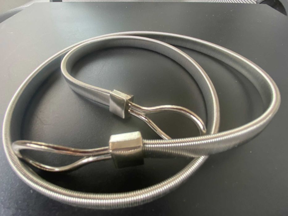 Curea metalizată argintie, nouă, S/M, 76cm, elastică pana la 85cm