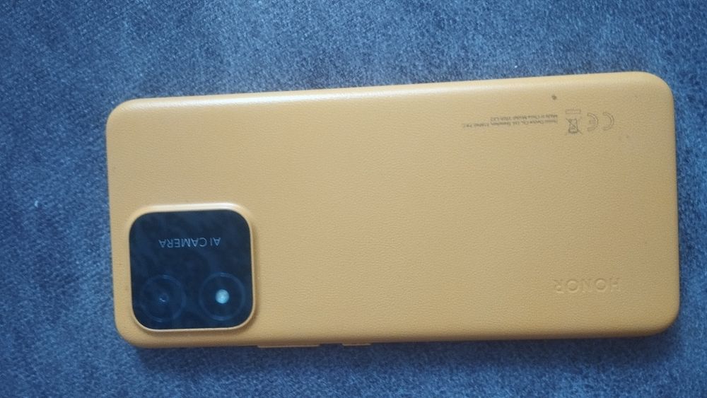 Продам телефон Honor