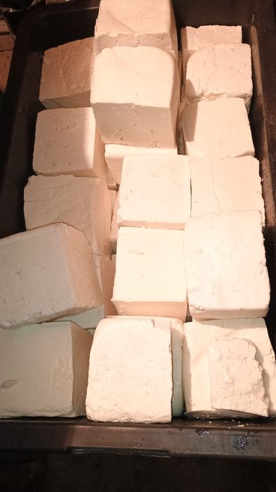 Brânză naturală de oaie