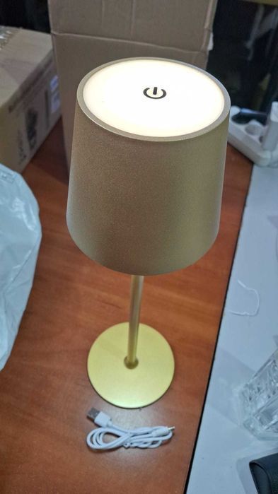 Lampa de birou, cu touch, aurie