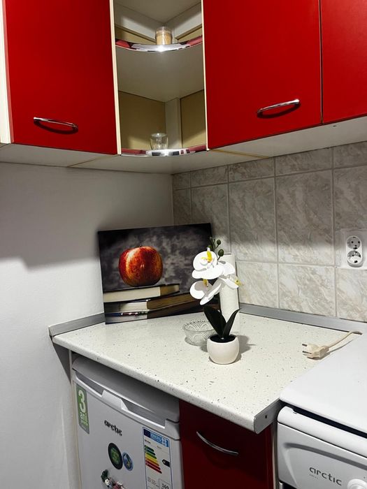 Închiriez garsonieră zona Dacia în spate la magazinul Profi