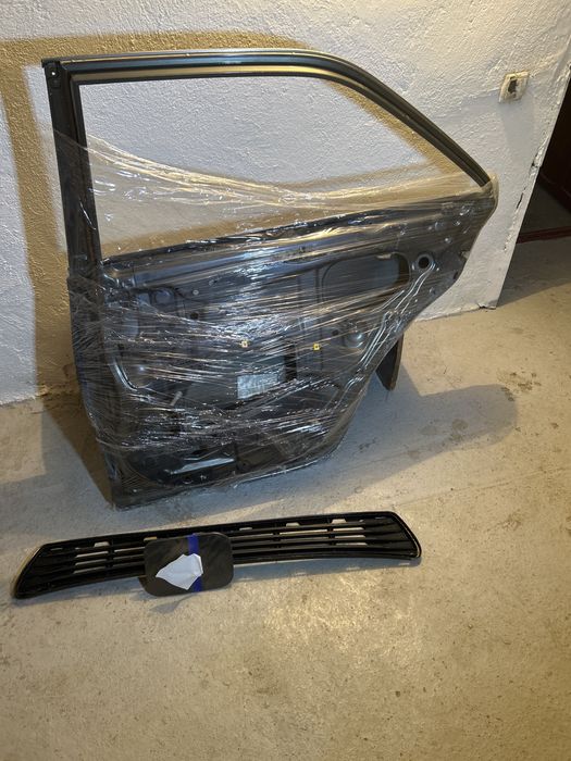 Продам дверь камри 50