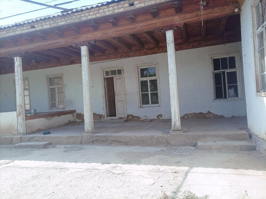 Ховли Уй жой сотилади.Хонкизда