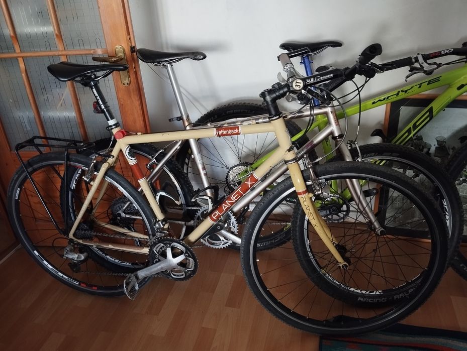 Bicicleta Hybrid otel Planet X Kaffenback