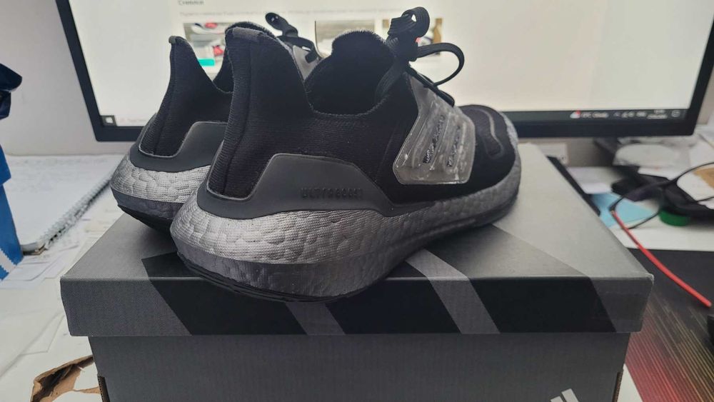 Обувки мъжки  ADIDAS ULTRABOOST 22  размер EU43 1/3   ЧЕРЕН ПЕТЪК