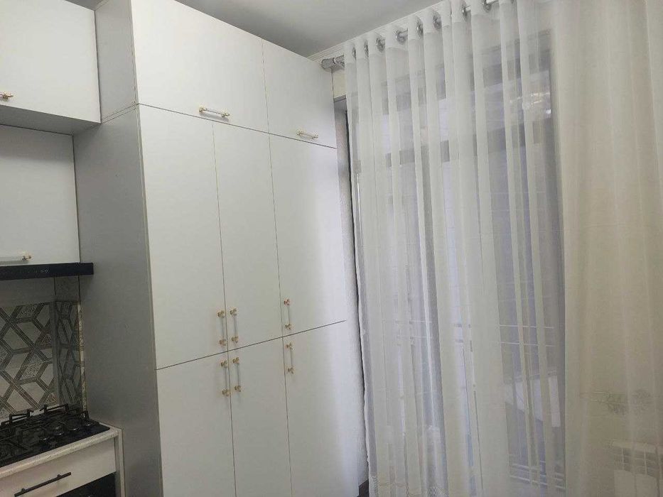 2 xonali 42 m² kvartira sotiladi, Xanobod avenyusi, metro yaqin