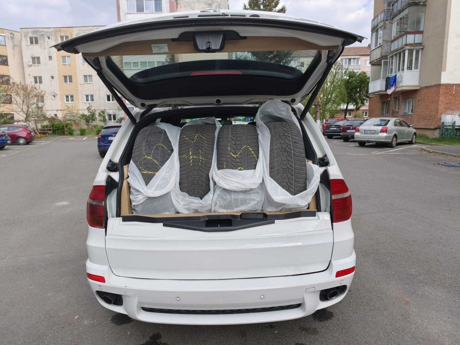Proprietar unic vand SUV BMW x5m