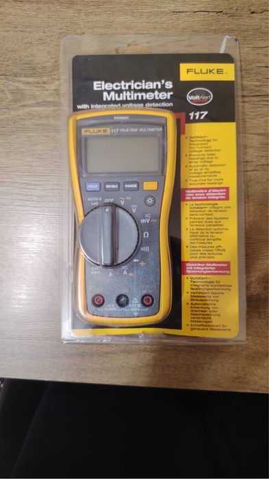 Мултицет(Тестер) Fluke 117