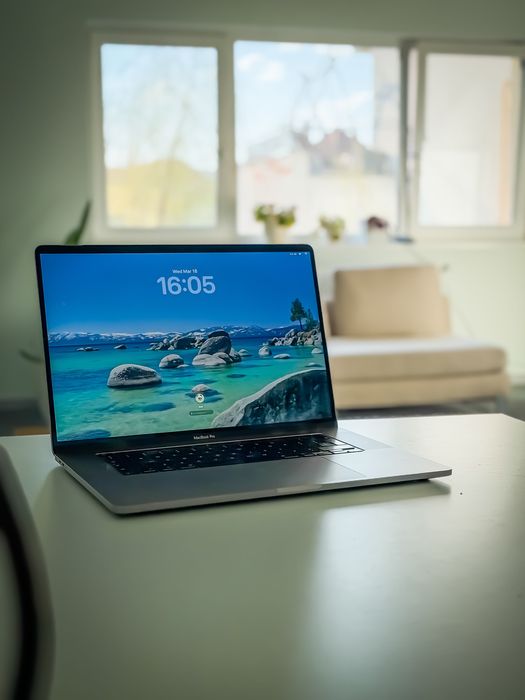  MacBook Pro 15" 2018 A1990, 2.6 GHz 6 Core i7, 32GB RAM, 500 GB SSD