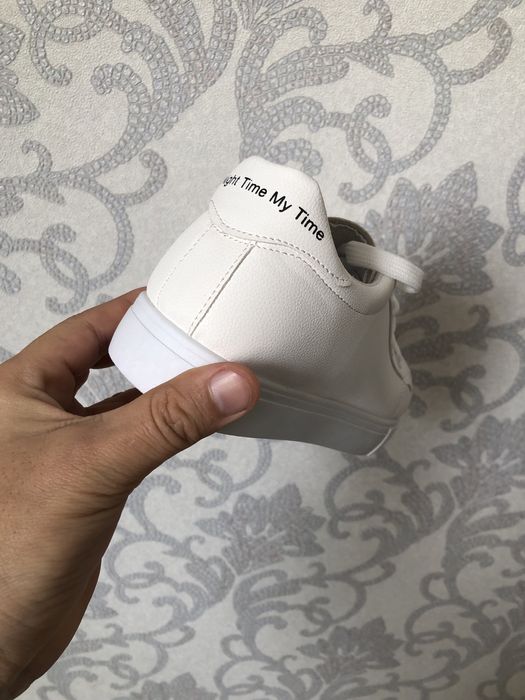 Новый кросс женскийй роспродаж