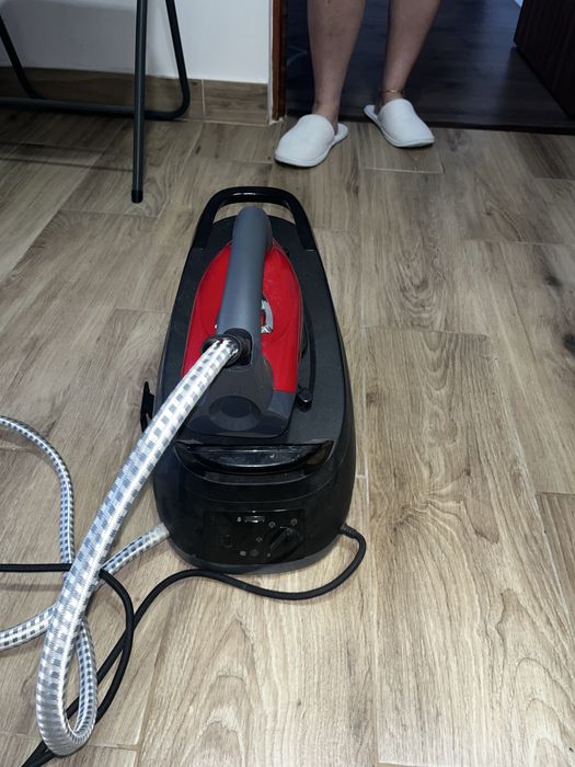 Statie de calcat Russel Hobbs