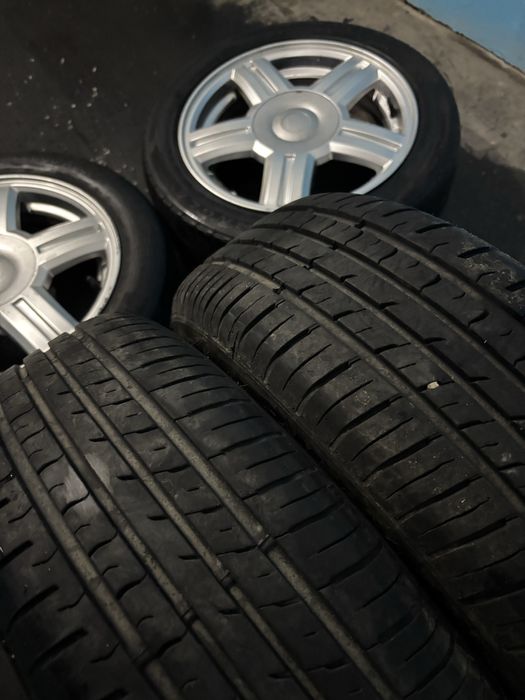 Продам комплект диски с резиной