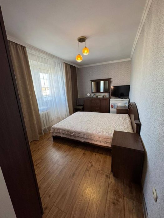 Продам 4 ком квартиру в центре города