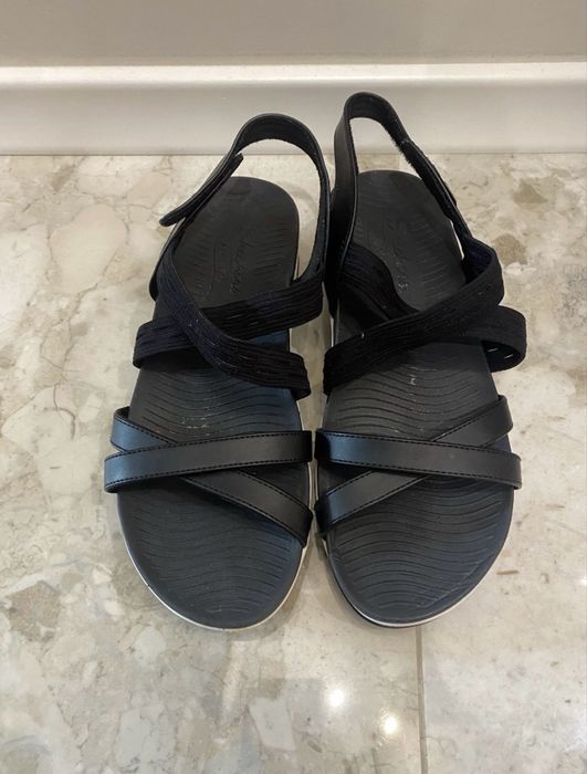 Чисто нови сандали Crocs, Skechers