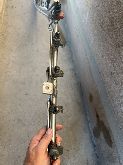 Продам на мерседес 124 Е2,8 ,3,2 форсунки