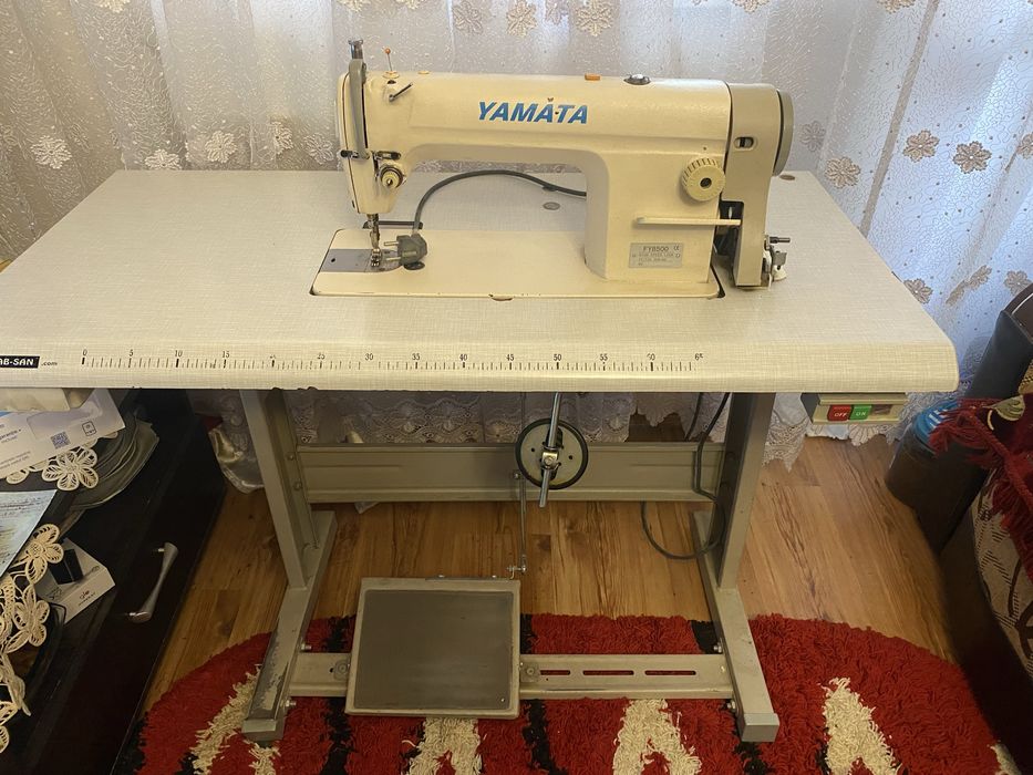 Masina de cusut YAMATA