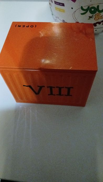 Продам  часы новые