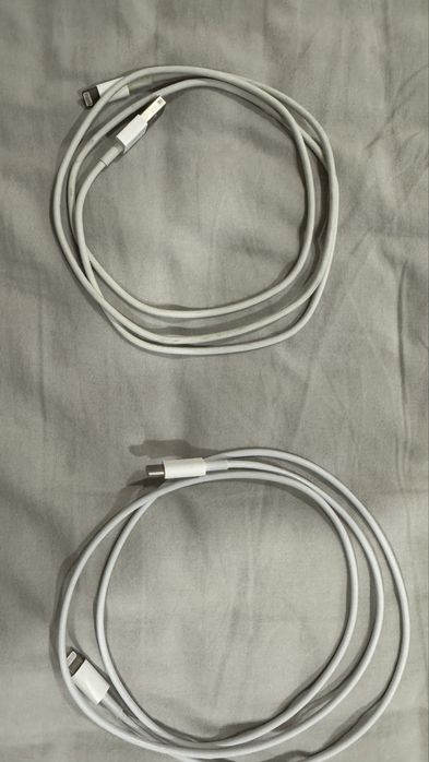 Продавам Iphone 14 64gb