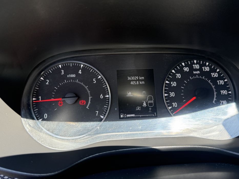 De vânzare dacia logan 3, an 2021, unic proprietar, folosit în regim de taxi.