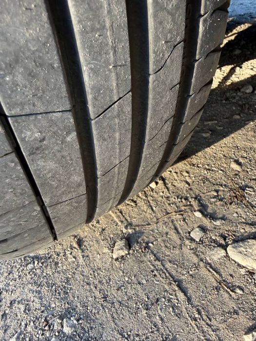 Продавам гуми 225/40/18 Continental Sport Contact 7