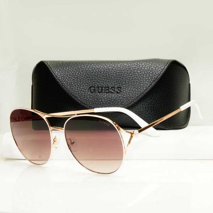 Оригинални дамски слънчеви очила Guess овални -45%